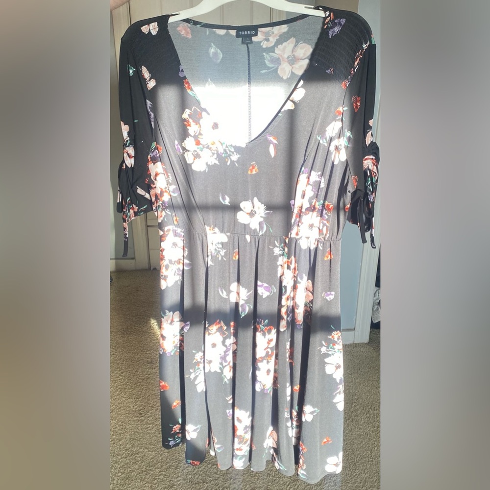Torrid black floral studio knit drawstring sleeve dress! - Picture 5 of 5
